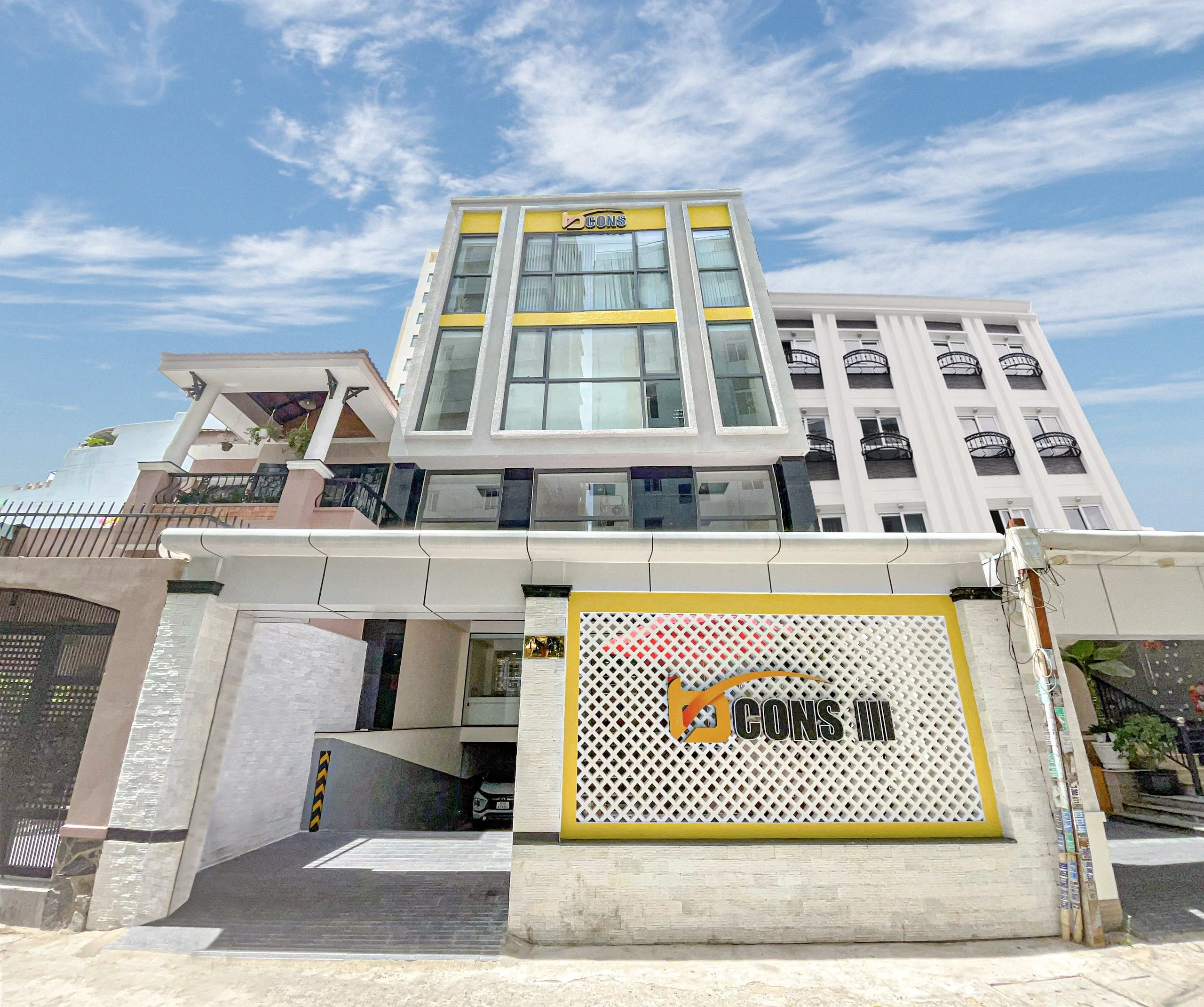 Thuê căn hộ Văn phòng kết hợp nhà ở gia đình Bcons Tower III giá tốt